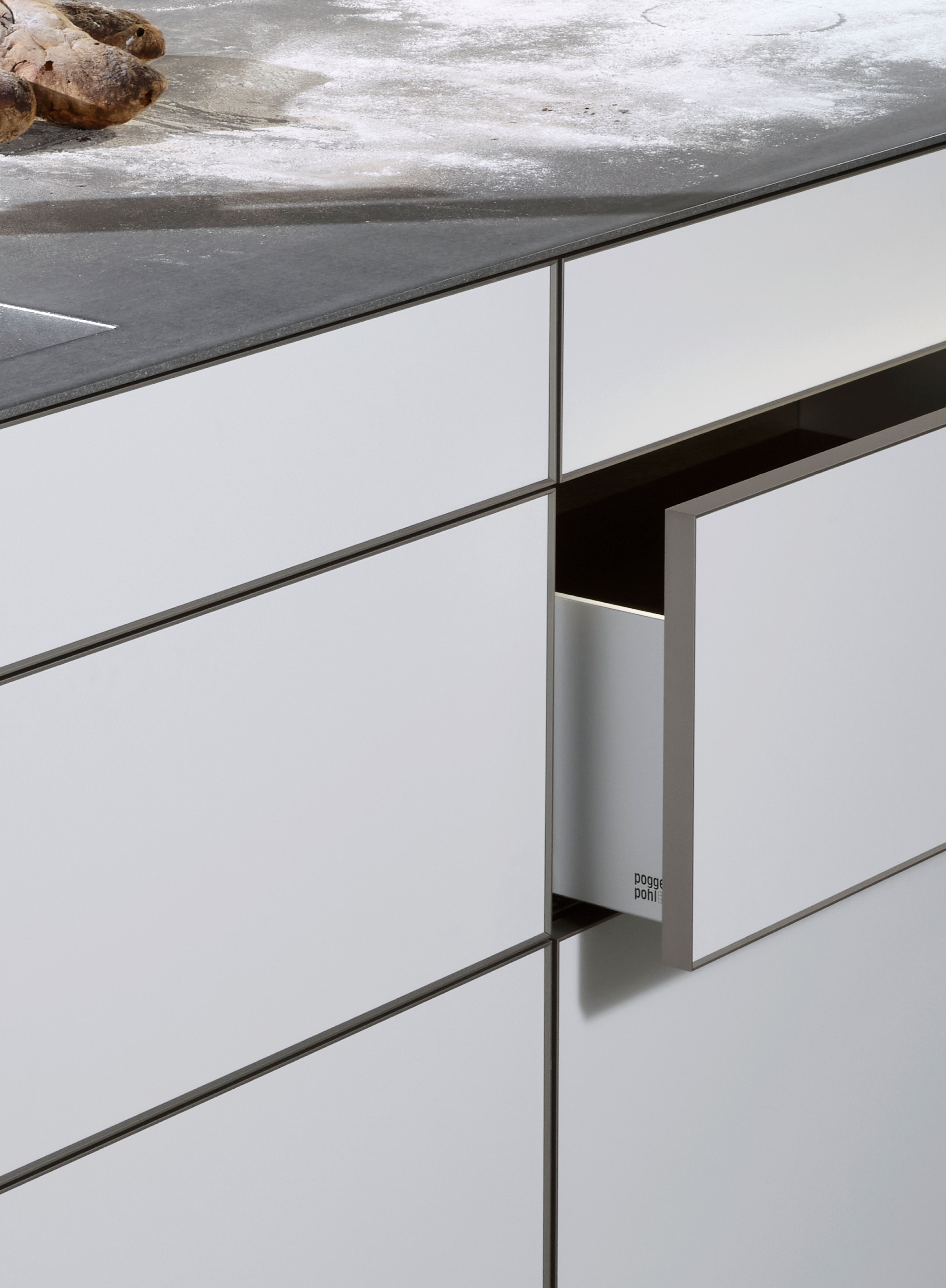 Poggenpohl Grey Matttroy